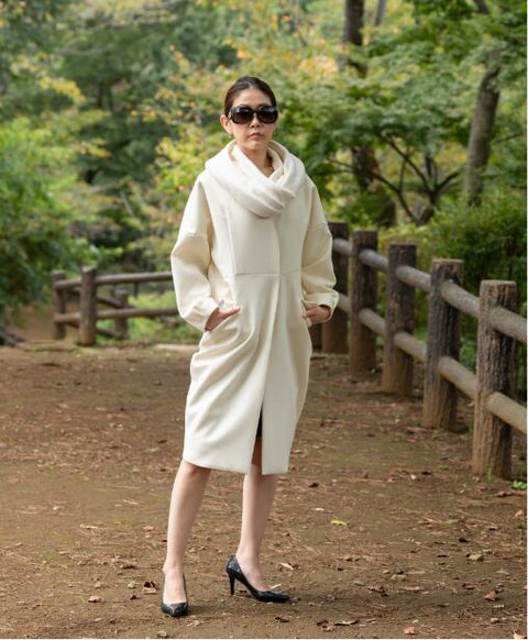 ウールストール / White