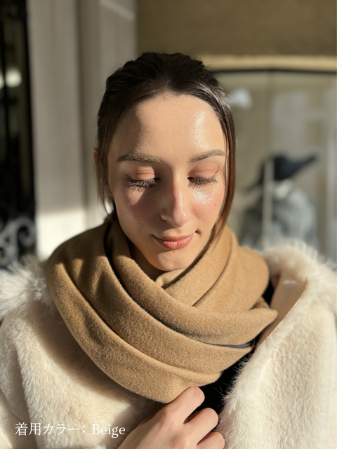 カシミアウールストール着用イメージ